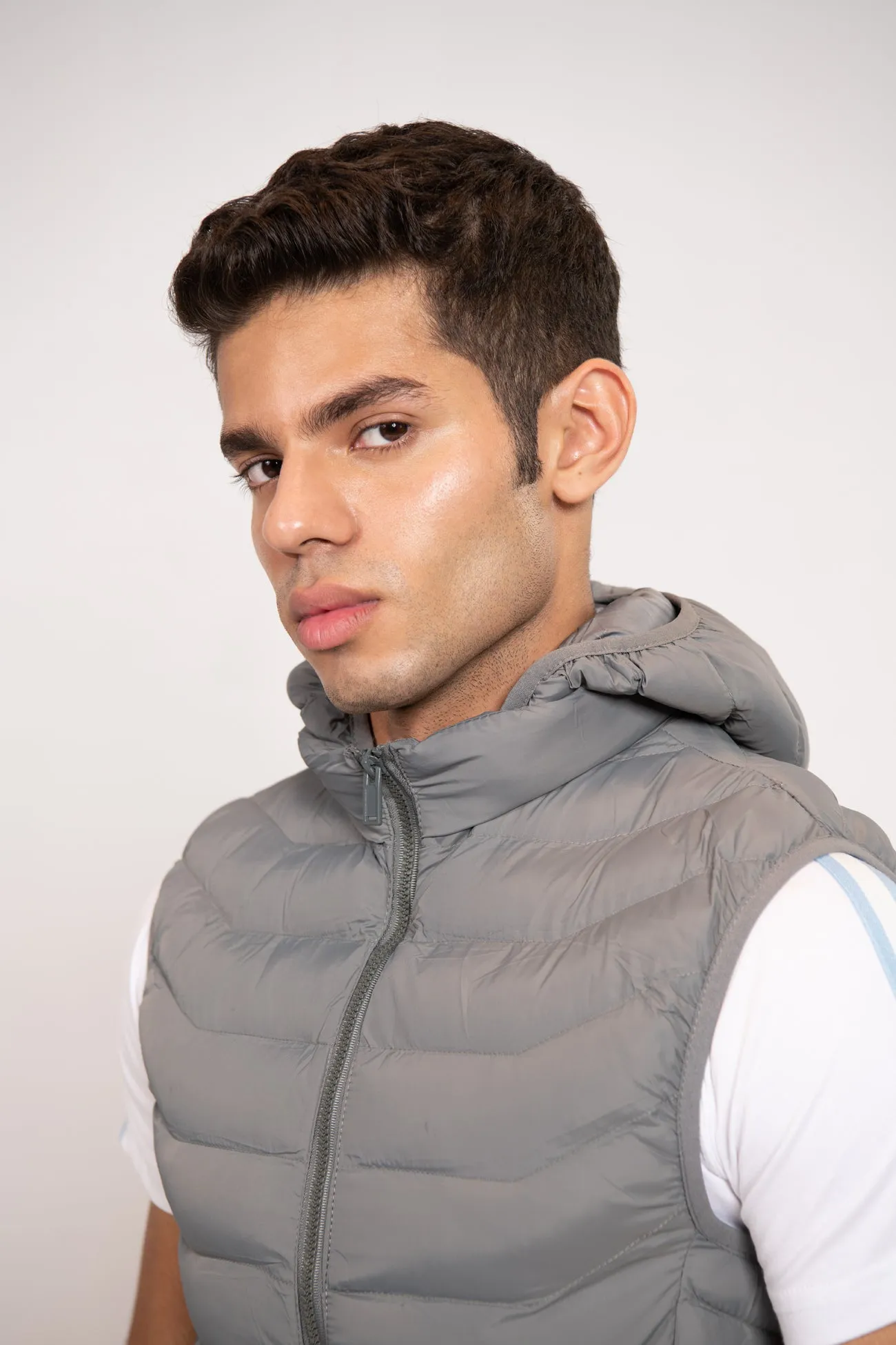 HOODED PUFFER GILET