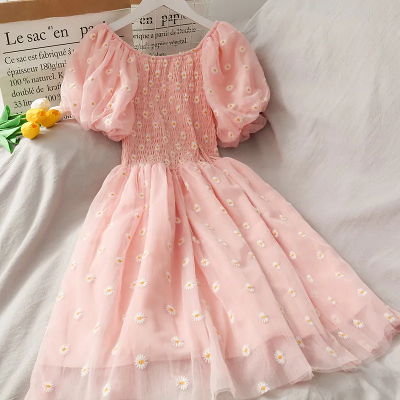 Daisy Puff Sleeve Dress AD12154