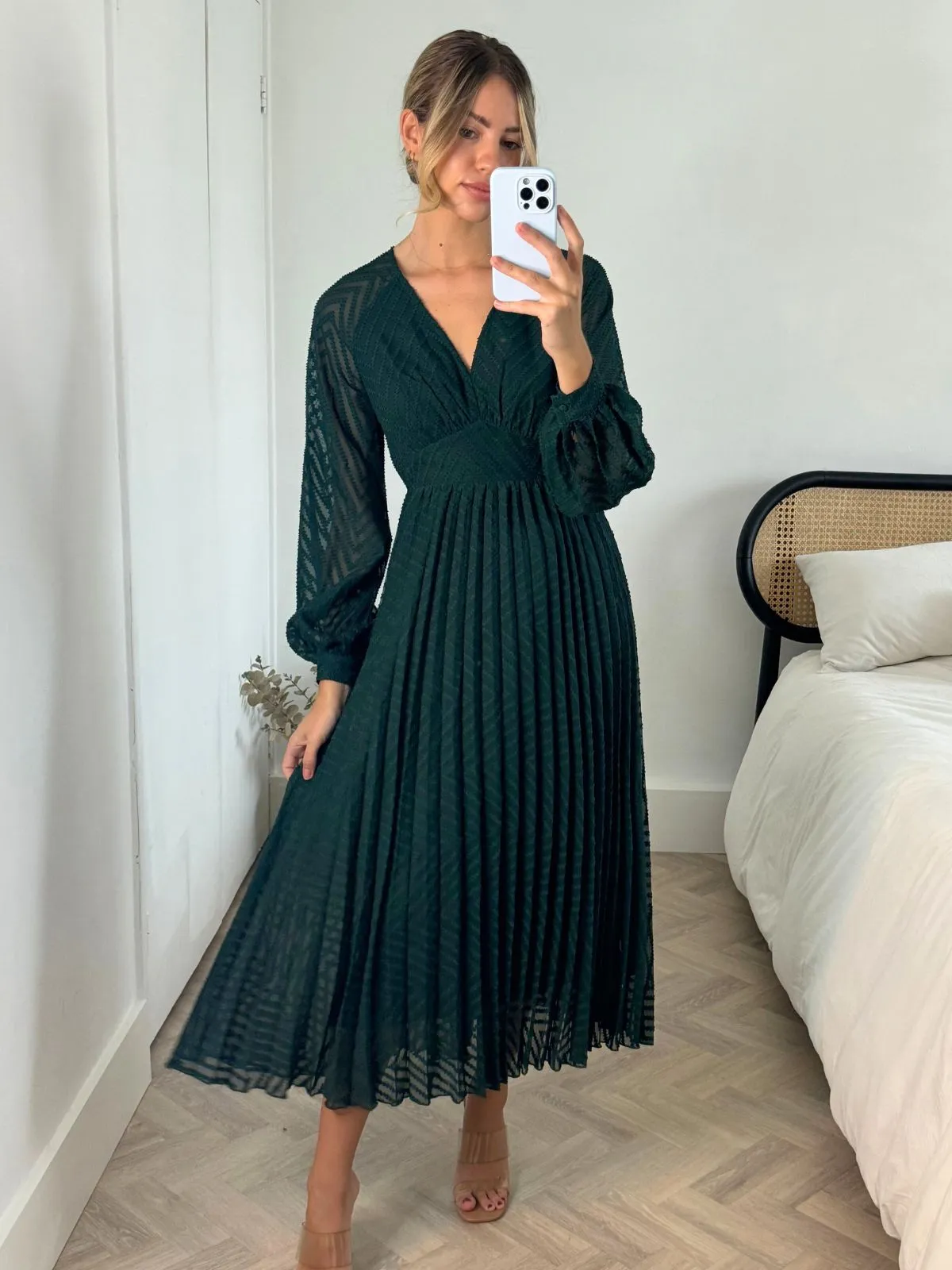 Dannica Pleated Balloon Sleeve Maxi Dress / Green