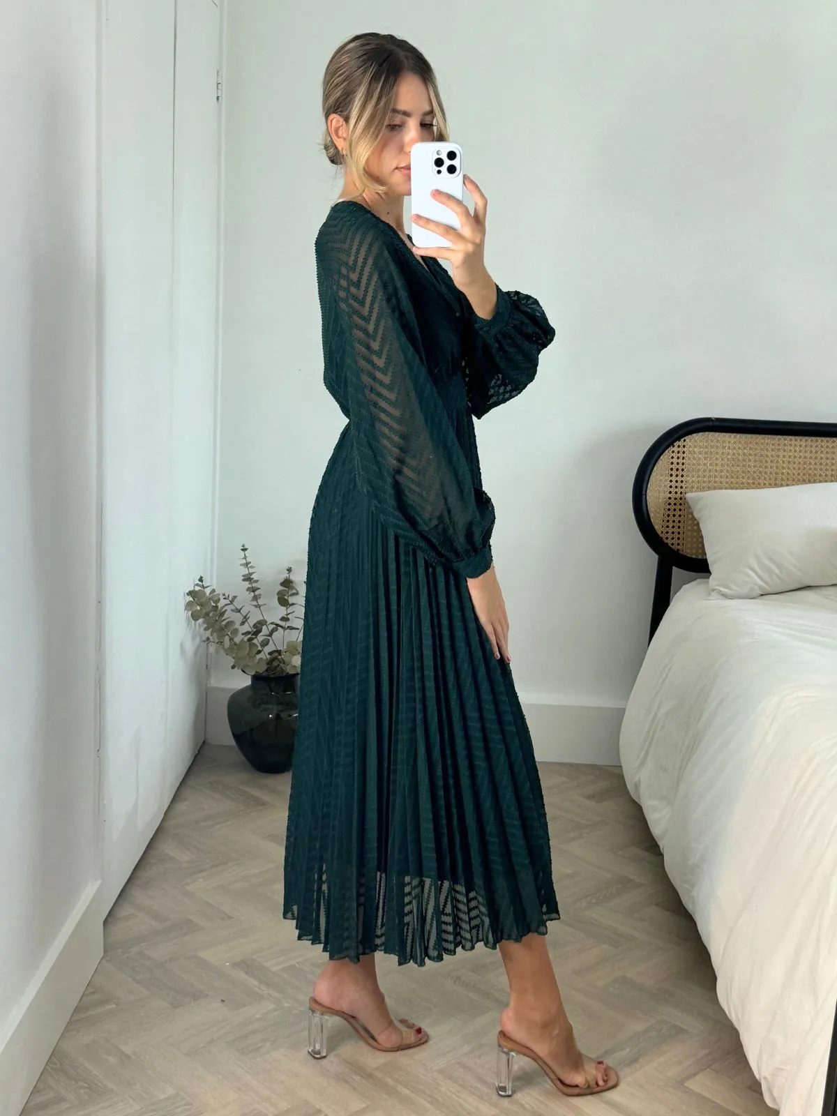 Dannica Pleated Balloon Sleeve Maxi Dress / Green