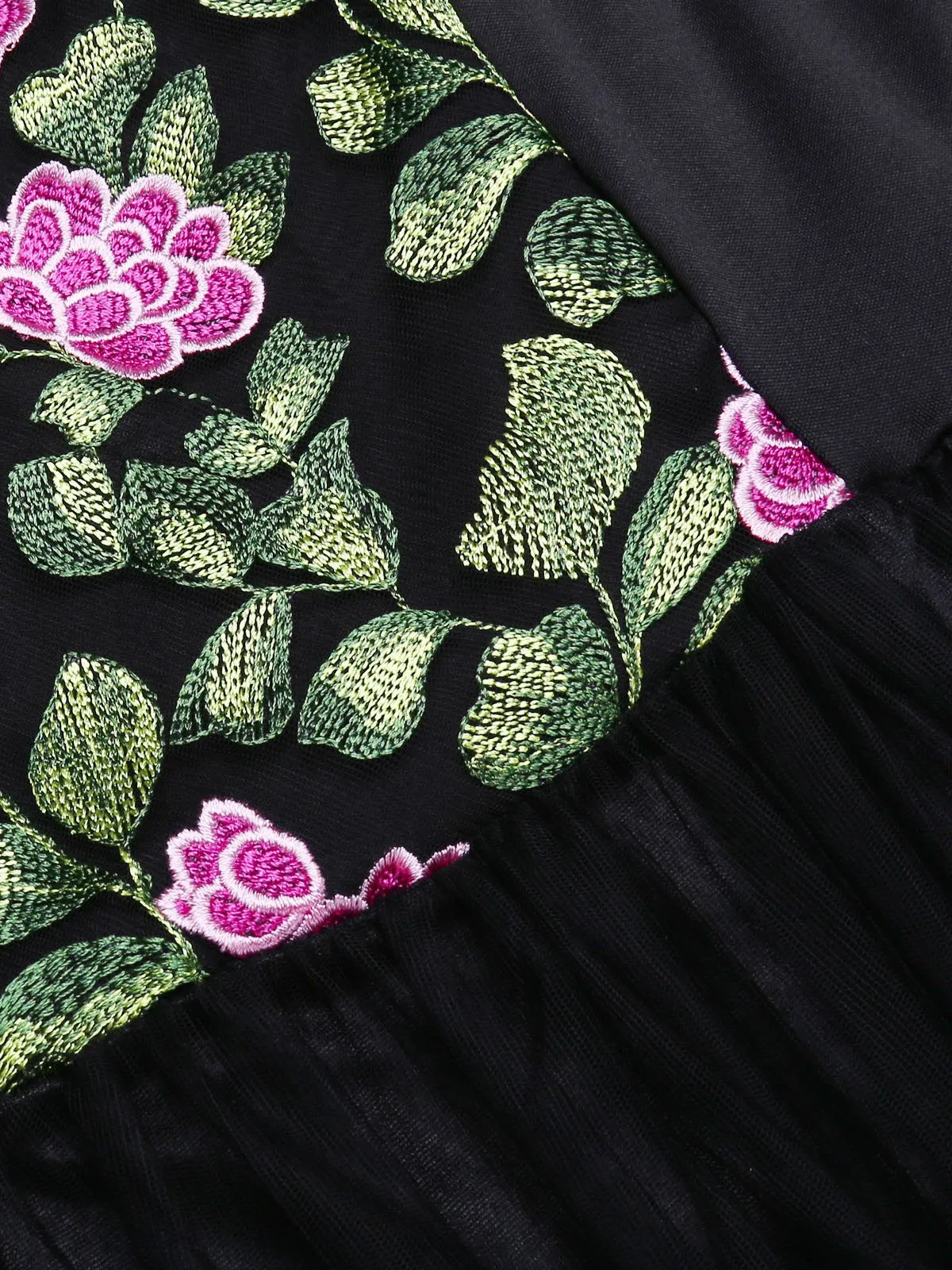 Black 1950s Peony Embroidery Dress