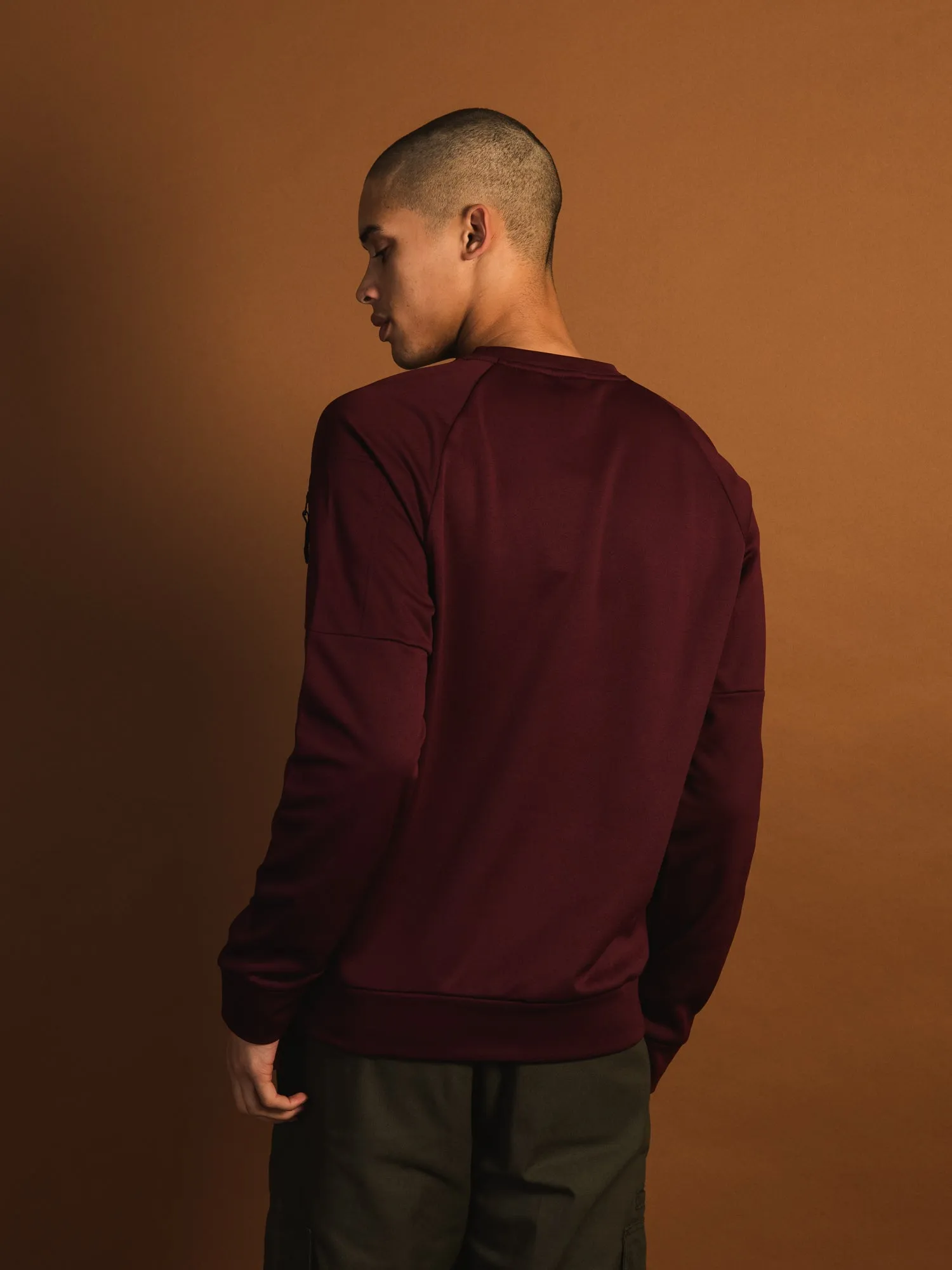 NIKE THERMA-FIT CREWNECK