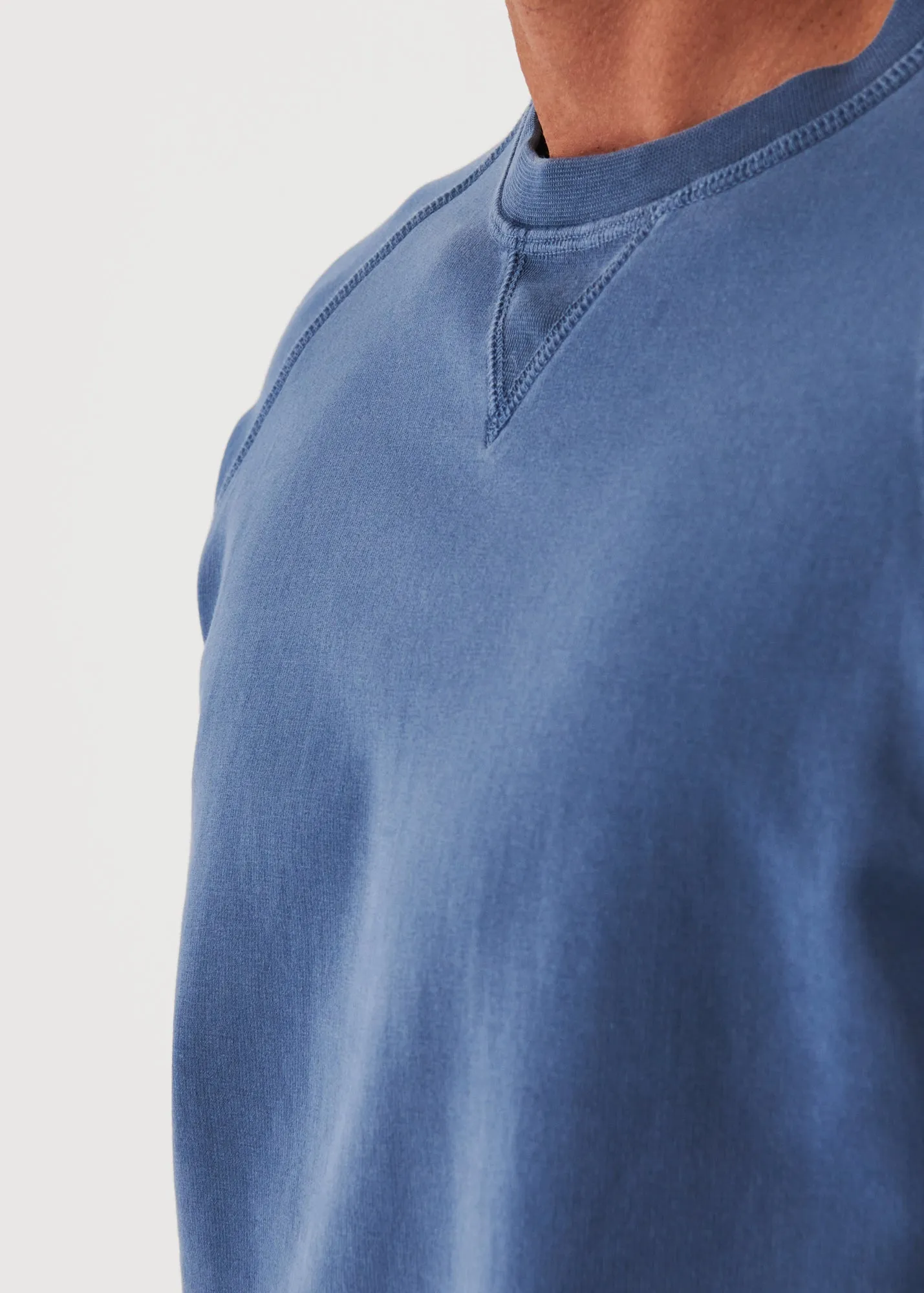 PIMA STRETCH FLEECE CREWNECK