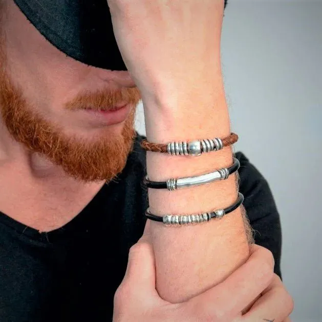 TRA-LA-RA MEN ROUND BRAIDED TUBE WITH RINGS BRACELET