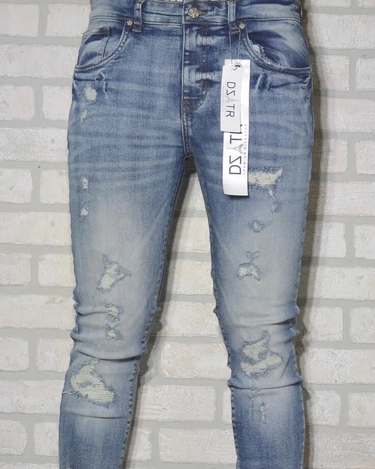 Super Stretched Distressed Denim